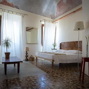  Bed & Breakfast Piazza San Pantaleo Italy